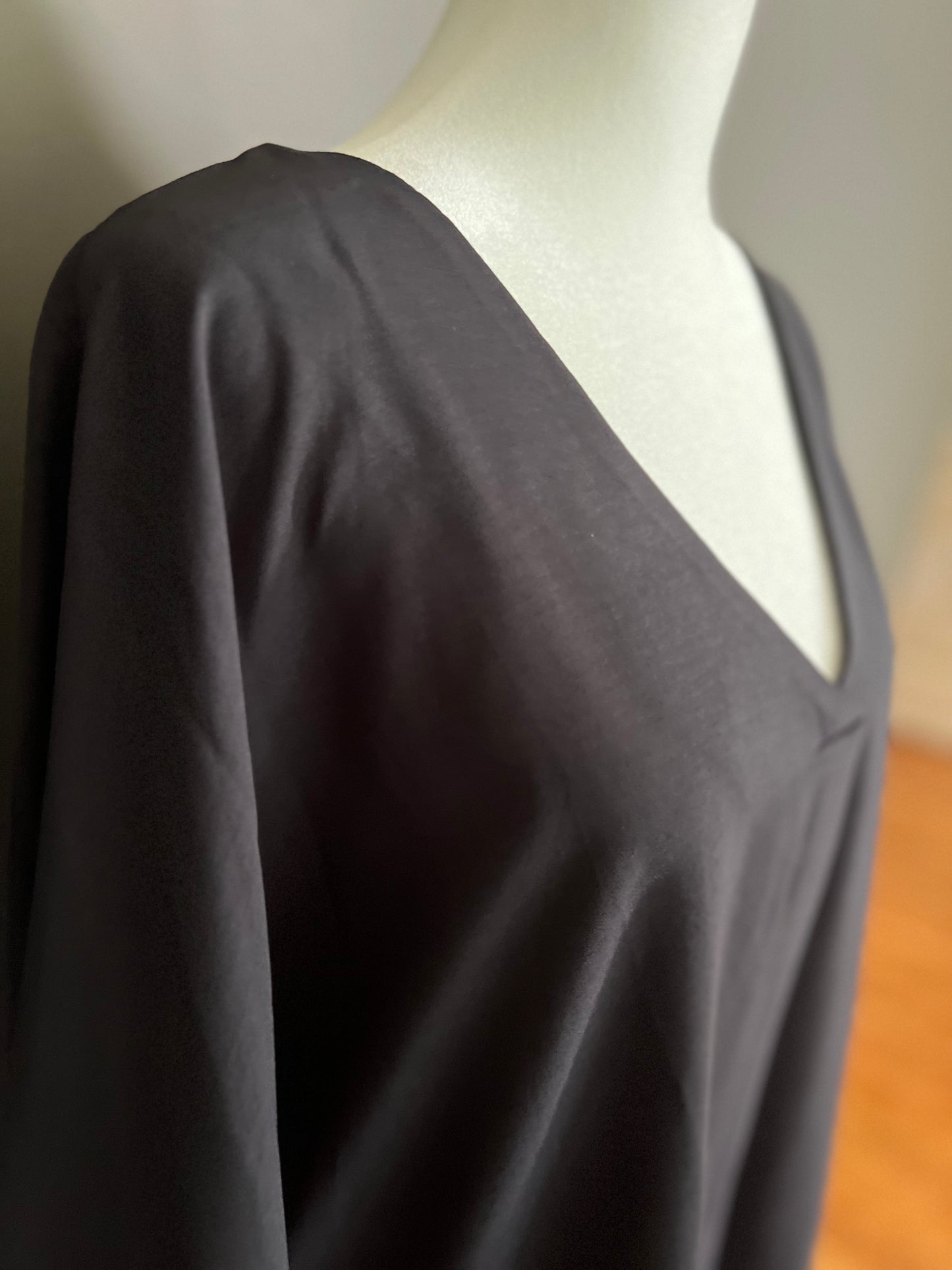 Long Sleeve Deep V-Neck Top - Black